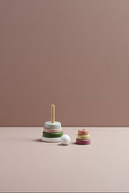 Kids Concept - Stapelringe Edvin 12M+: 10,3x10,3x19 cm / Ab 12 Monate / MDF, Schima wood