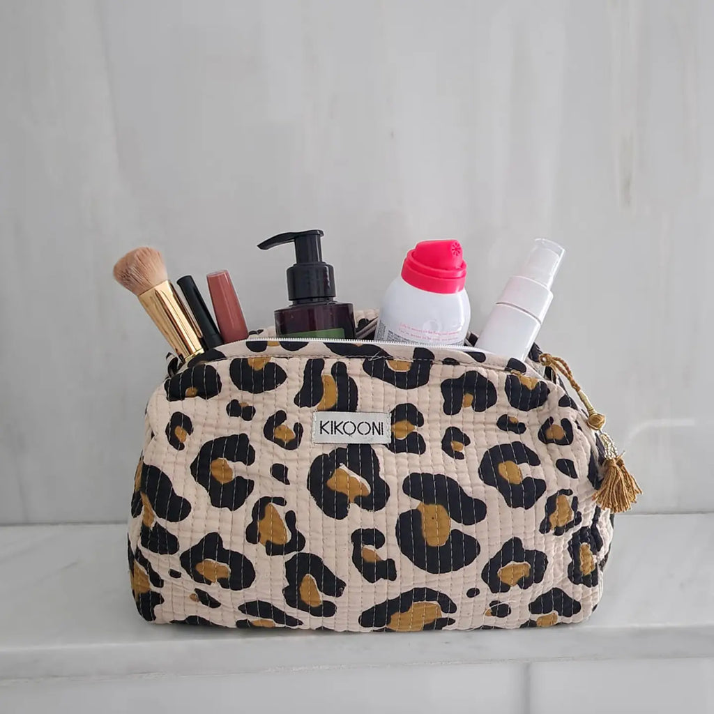 Handgemachte Kosmetiktasche "Oh Leo" kikooni