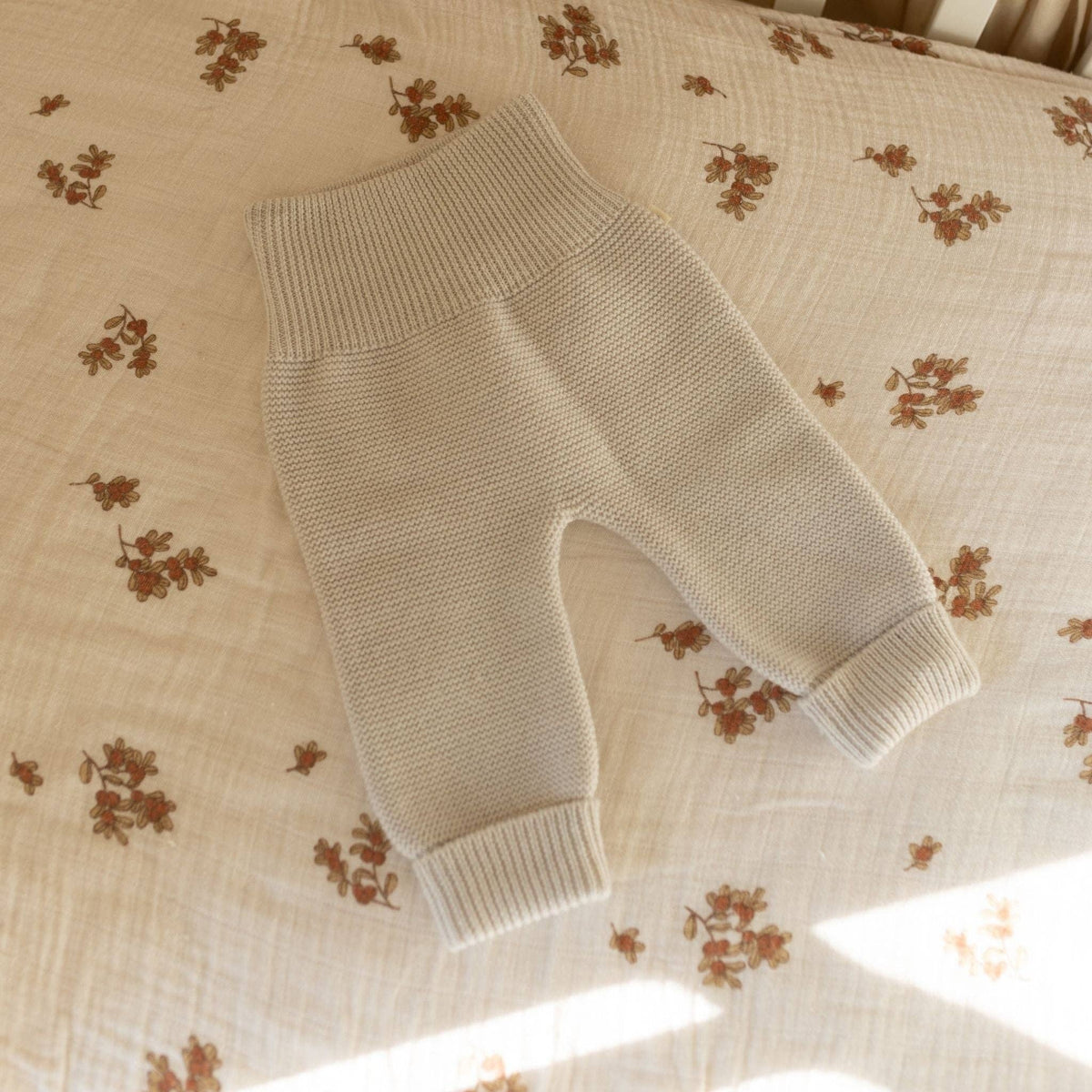 Hose "Frido" in creme: Größe 0-1 Jahr