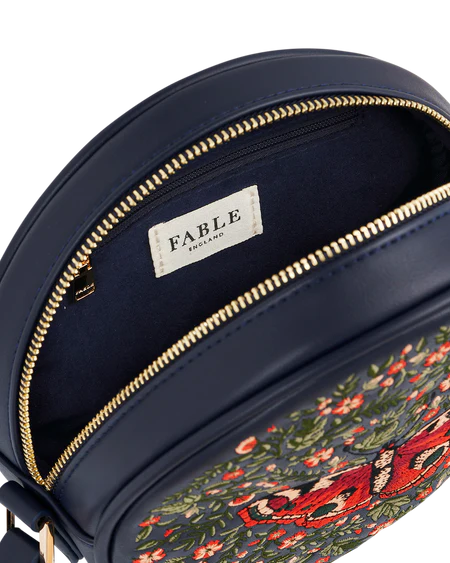 FABLE England Runde Tasche mit Schmetterlingsmotiv Chloe