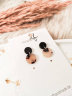 Handmade Ohrringe „Leo“ – Silberfarbiger Stecker