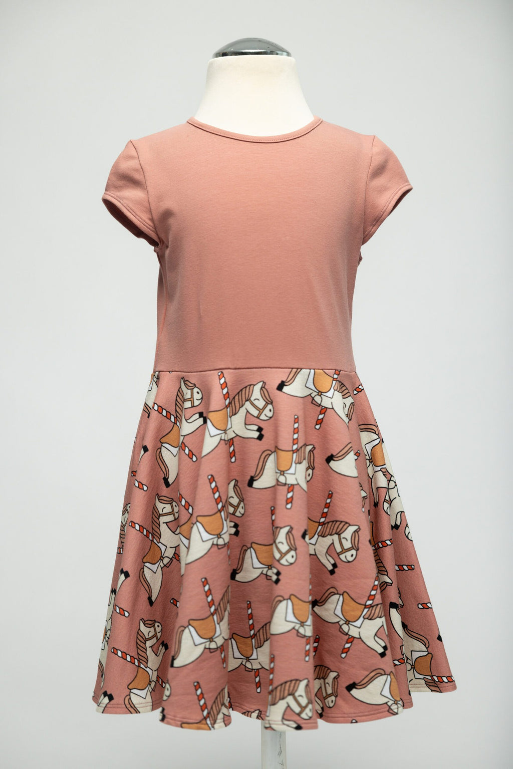 SOFIE & PAUL Biobaumwolle Jersey Kleid "Karussellpferd" noch in Gr. 80/86 und Gr. 104/110  jetzt reduziert!