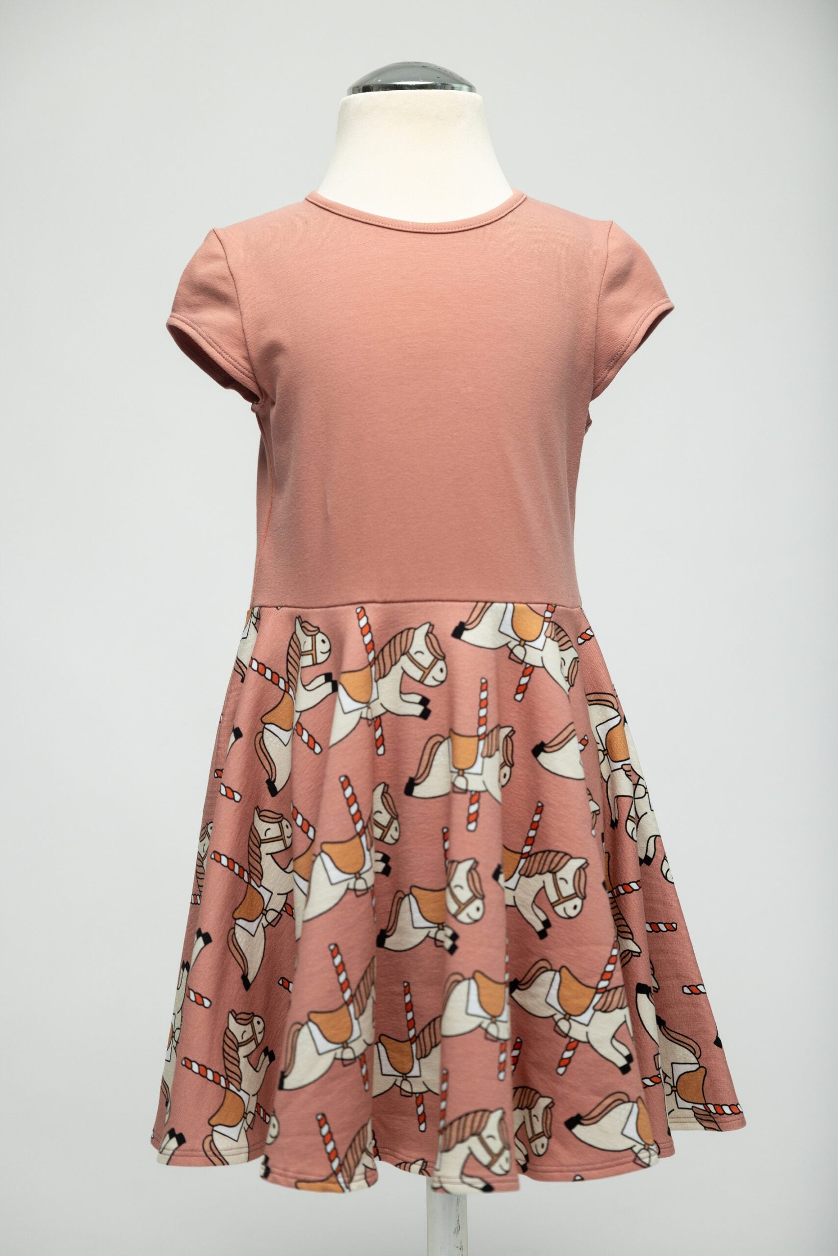 SOFIE & PAUL Biobaumwolle Jersey Kleid "Karussellpferd" noch in Gr. 80/86 und Gr. 104/110  jetzt reduziert!