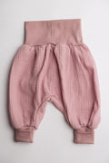 SOFIE & PAUL - Baby Pumphose aus Bio Baumwolle Musseline Farbe antique rose reduziert!