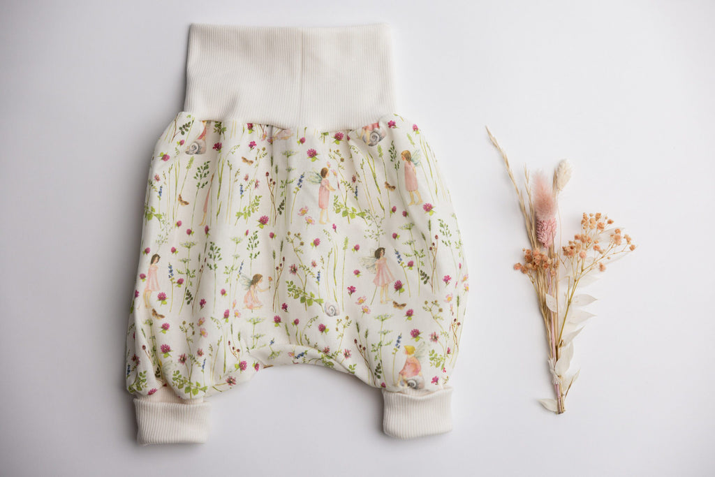 SOFIE & PAUL - Pumphose aus Baumwolle Elfengarten rosa  noch in Gr. 92/98 vorrätig  reduziert!