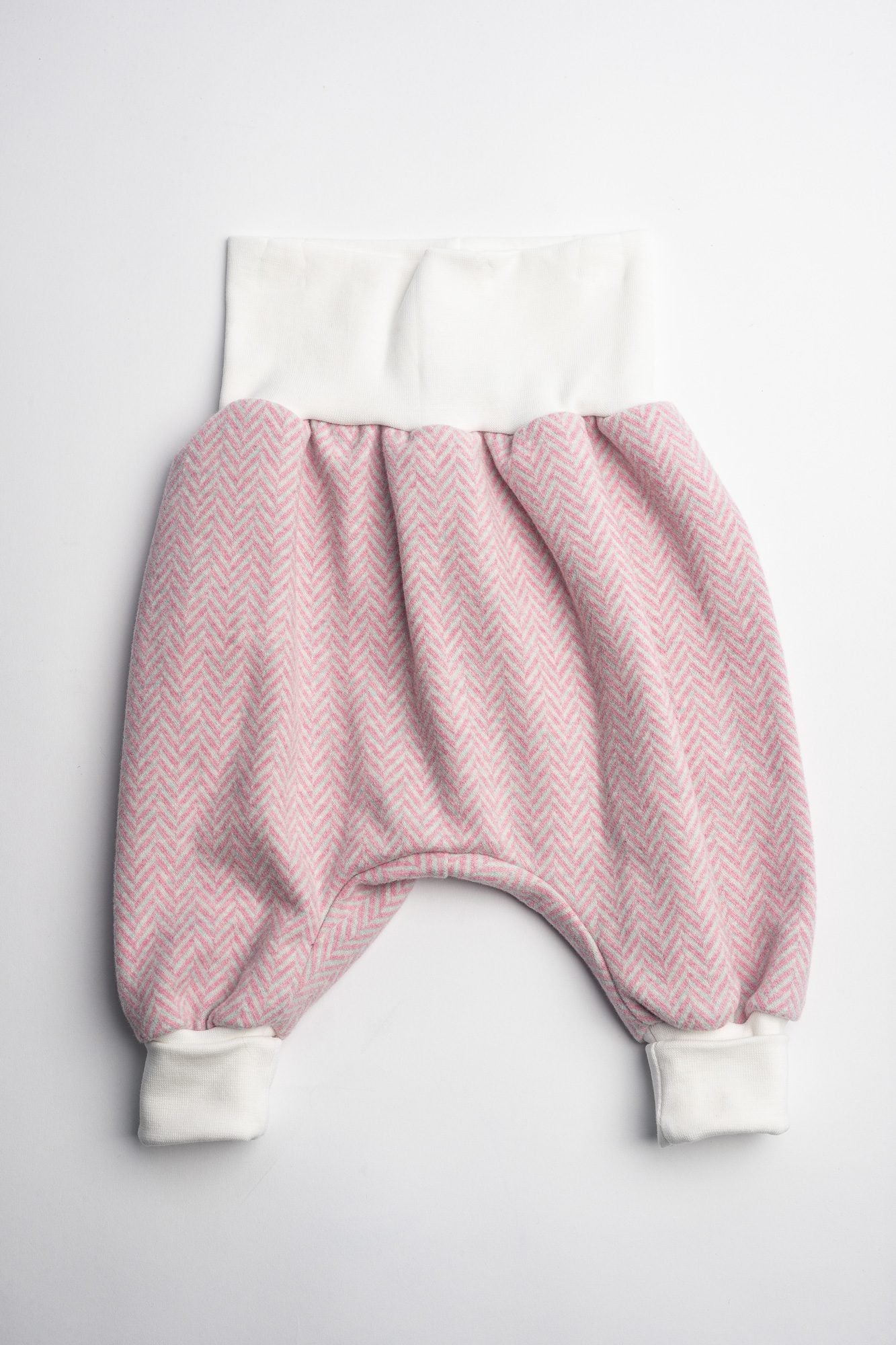 SOFIE & PAUL - Pumphose aus Baumwolljaquard rosa/hellgrau noch in Gr. 68/74 vorrätig