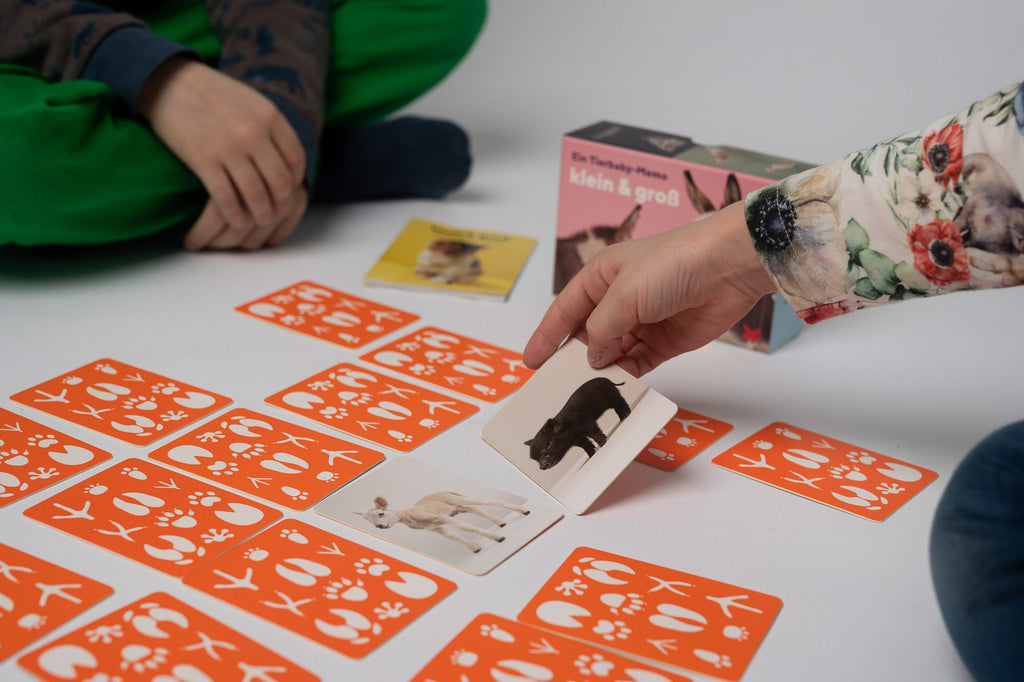 LAURENCE KING VERLAG -  "klein & groß" Ein Tierbaby-Memo