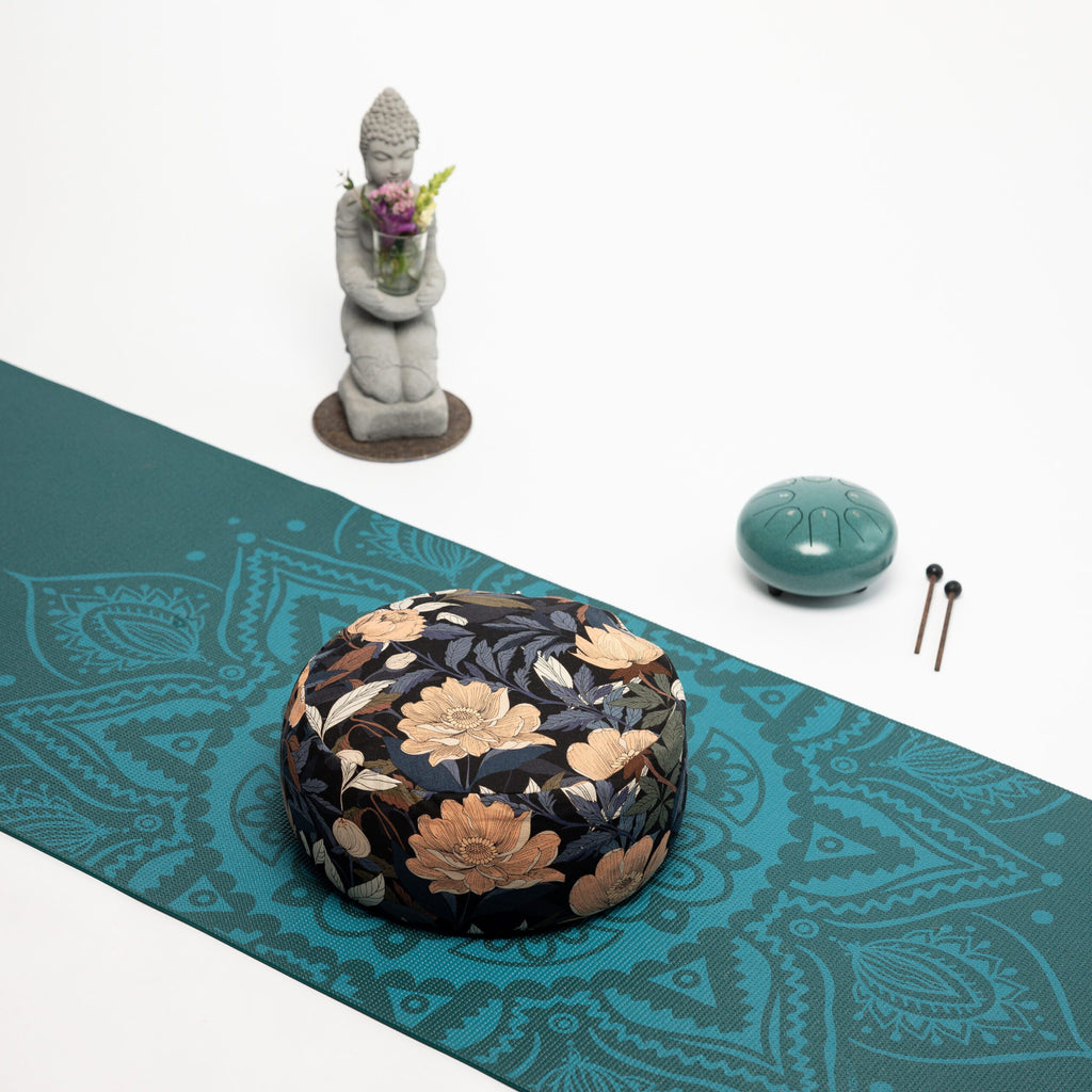 SOFIE & PAUL- Bodensitzkissen Yogakissen "Peony" zarter Pfingstrosendruck  auf Leinen/Viscose