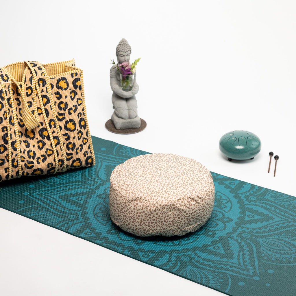 SOFIE & PAUL- Bodensitzkissen Yogakissen "Leo Love" beige/light brown