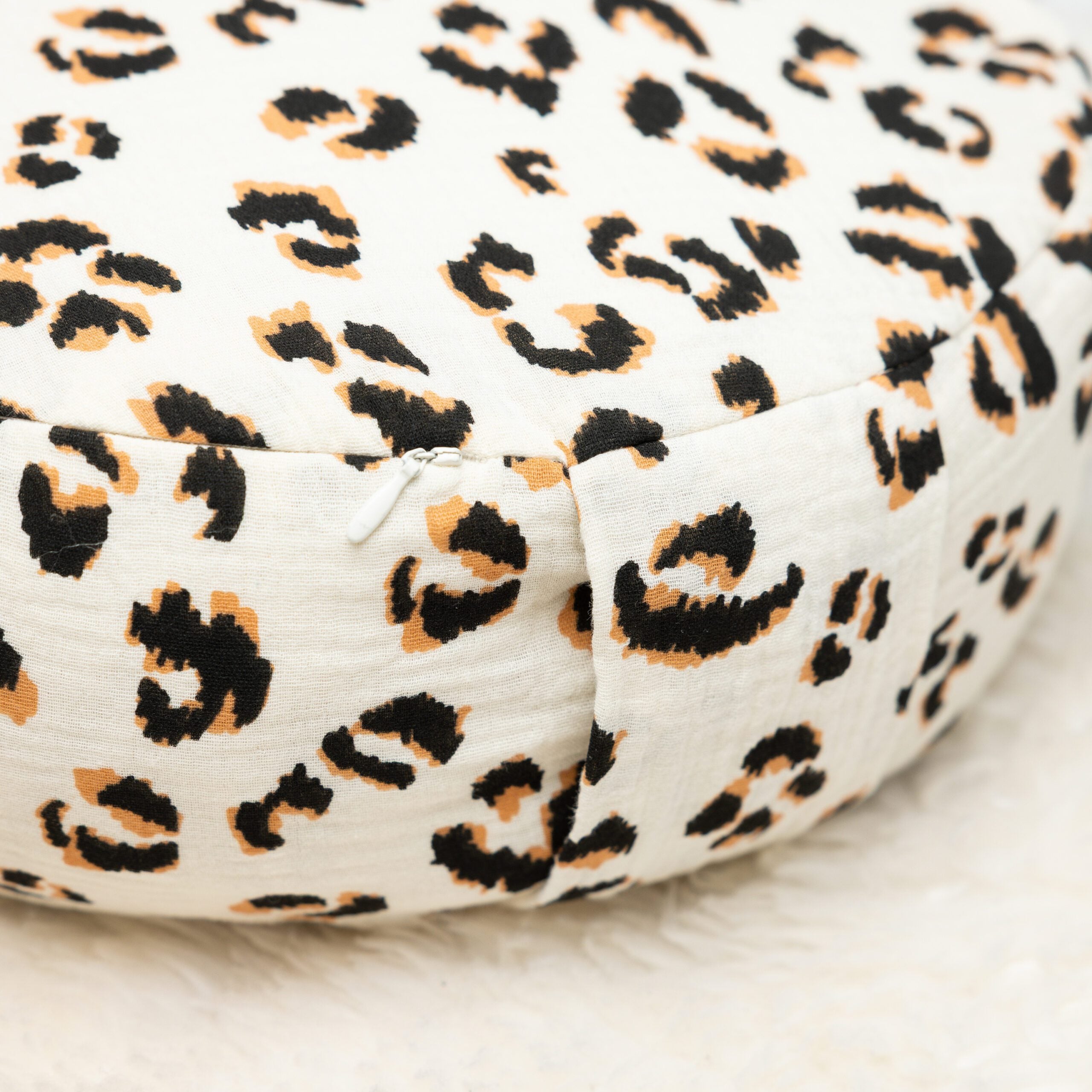 SOFIE & PAUL- Bodensitzkissen Yogakissen "Leo Love Musseline" creme/light brown/black