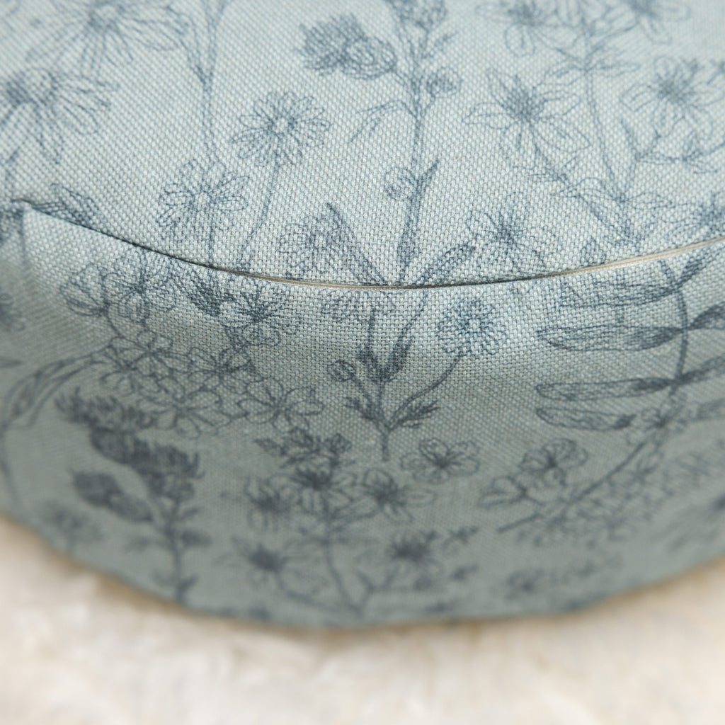 SOFIE & PAUL- Bodensitzkissen Yogakissen "Blue hour" Blumenprint blau