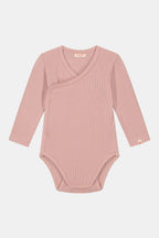 Gerippter Babybody aus 100% Biobaumwolle GOTS zertifiziert und größenverstellbar