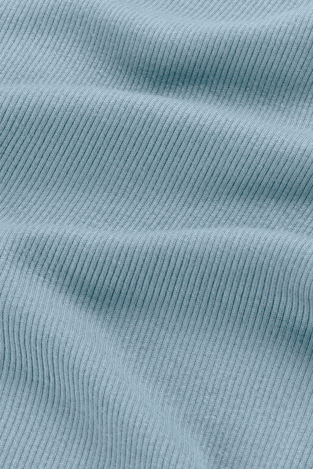 Gerippter Babybody aus 100% Biobaumwolle GOTS zertifiziert und größenverstellbar Farbe breeze noch in Gr. 62/68 vorrätig