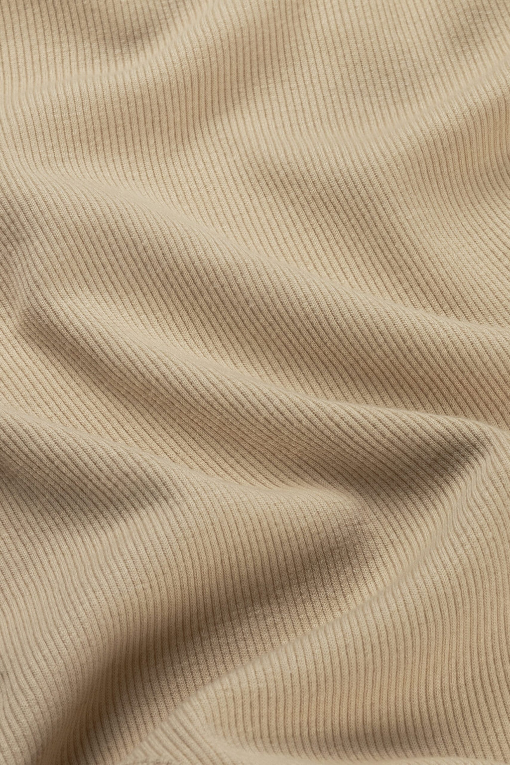 Wickelbody mit kurzen Ärmeln aus 100% Biobaumwolle GOTS zertifiziert und größenverstellbar Farbe dune