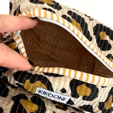 Handgemachte kleine Kosmetiktasche "Oh Leo" kikooni