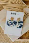 MELA -Ausdrucksstarke Statement Ohrringe in Blau & Beige