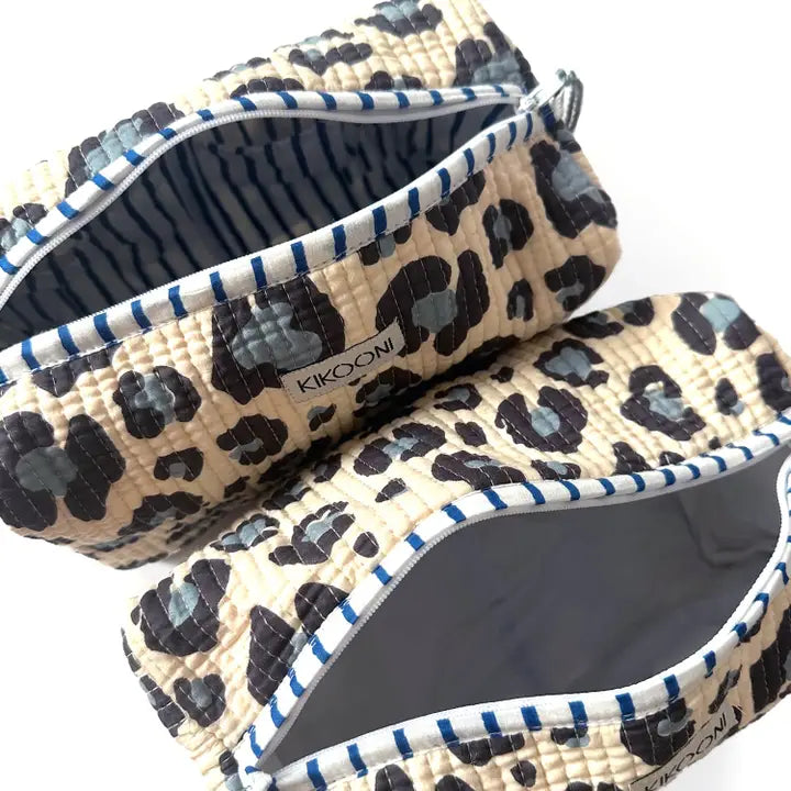 Handgemachte Kosmetiktasche groß "Blue Leo" kikooni