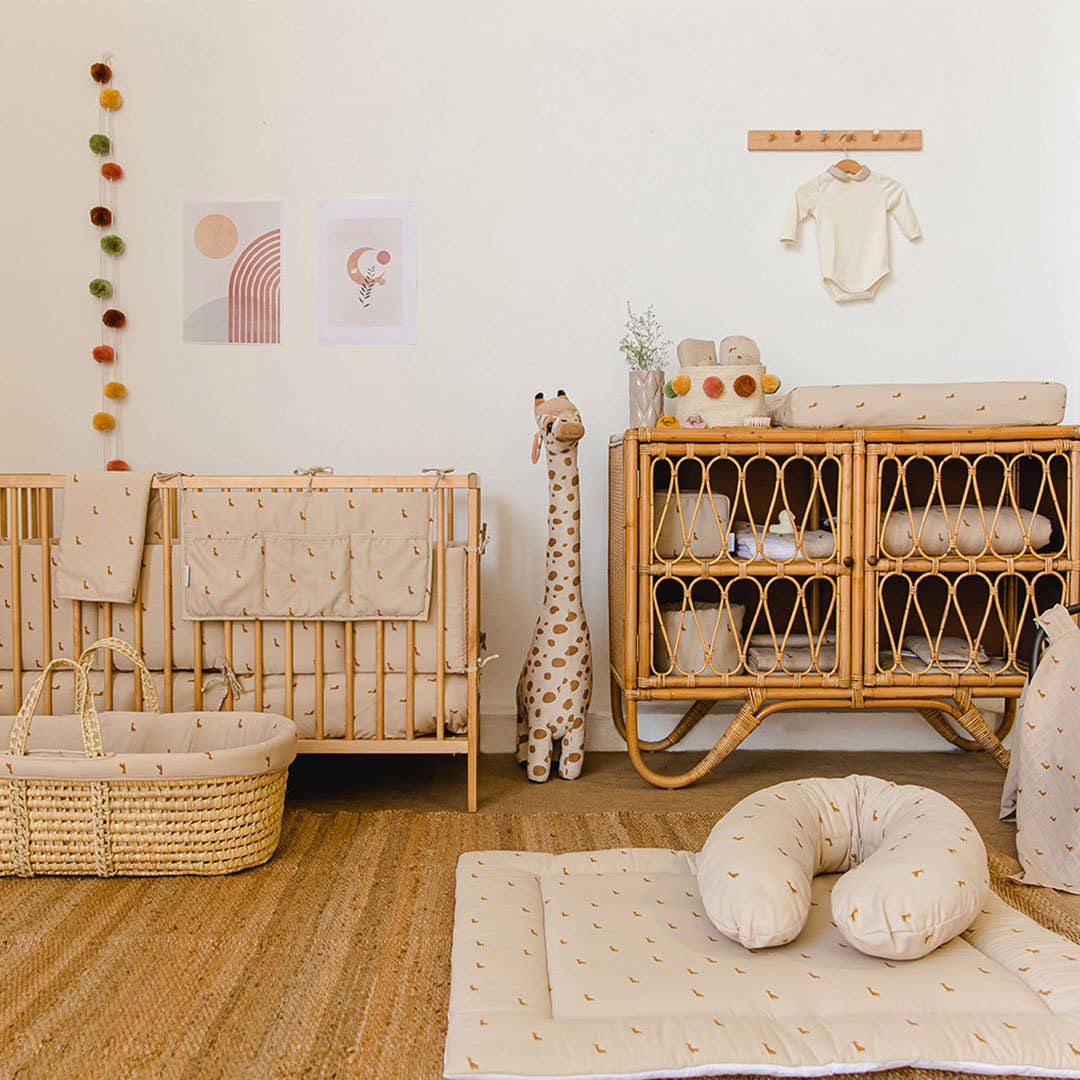 Baby Spielmatte / Krabbeldecke aus Biobaumwolle - Farbe beige mit Safarimotiv