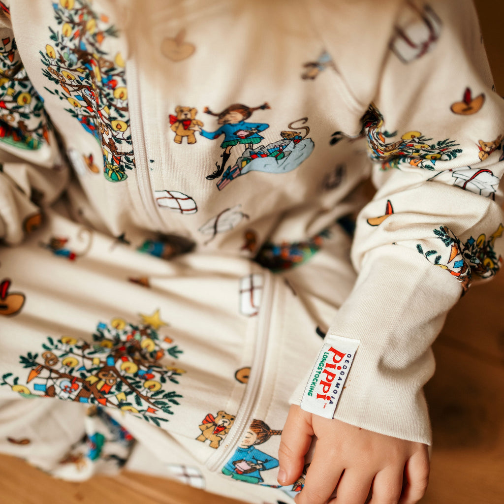 Pippi Langstrumpf Pyjama mit Weihnachtsmotiv