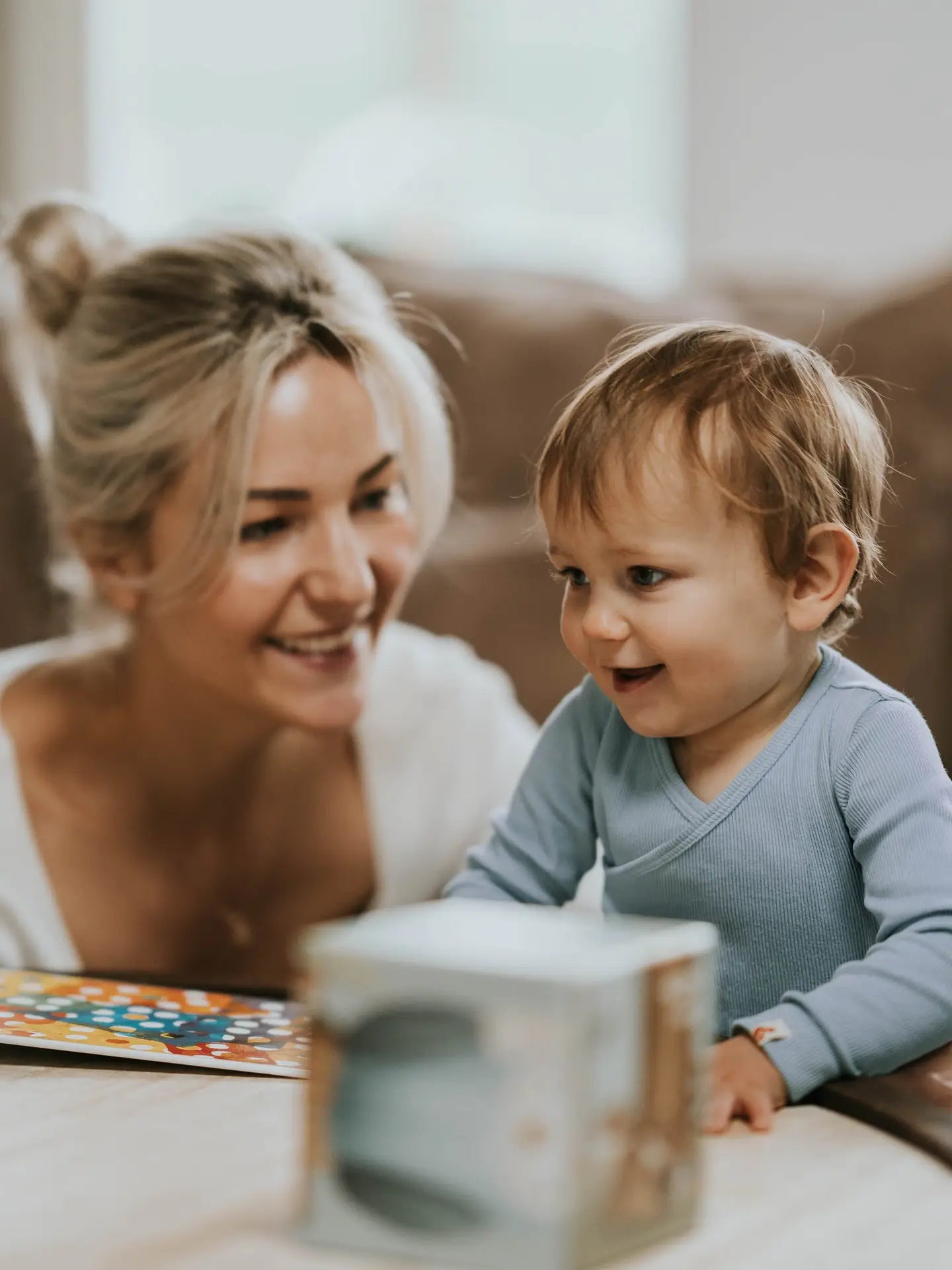 Gerippter Babybody aus 100% Biobaumwolle GOTS zertifiziert und größenverstellbar Farbe breeze noch in Gr. 62/68 vorrätig